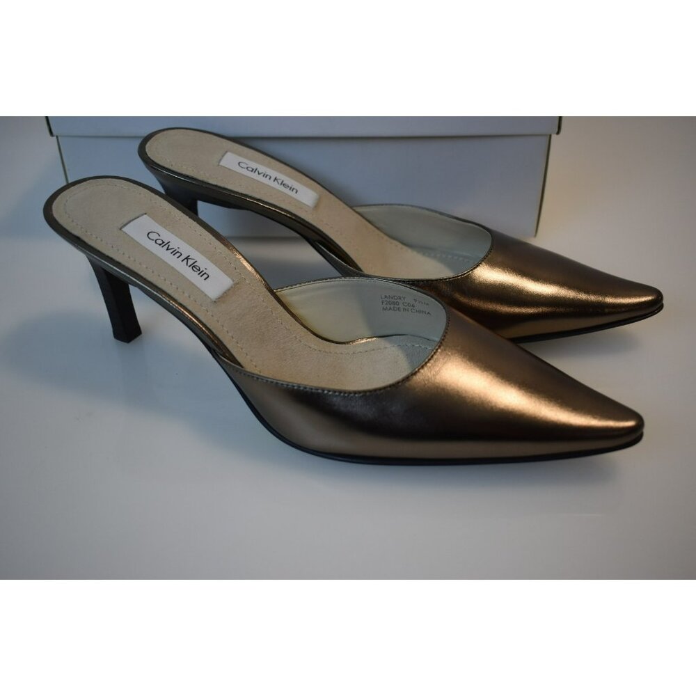 Calvin Klein Women's 9.5M Pewter Slip on Pointy toe heels New Landry Flash - Picture 2 of 11